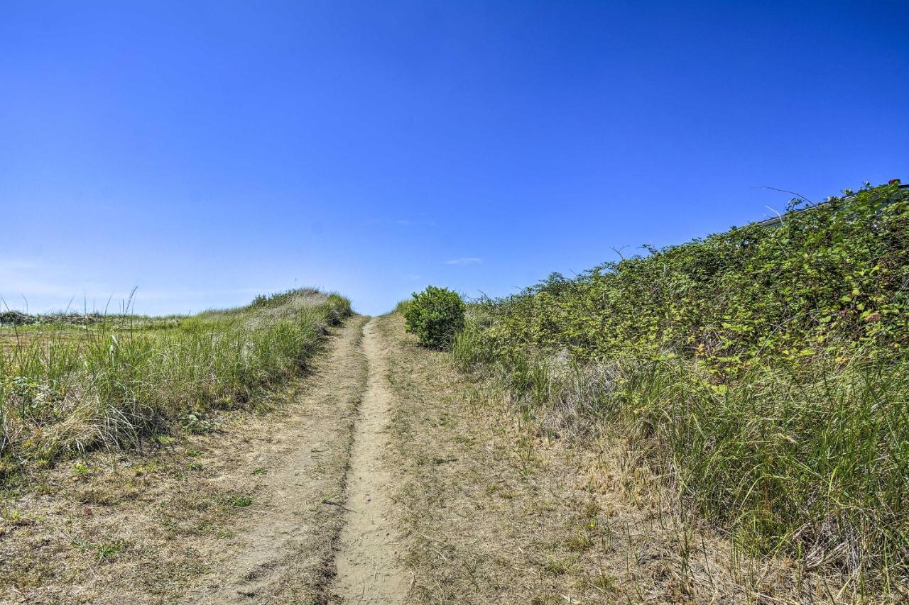 Coastal Pnw Gem With Hot Tub - Walk To Beach! Grayland Экстерьер фото